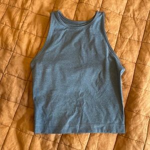 Everlane active top Size S